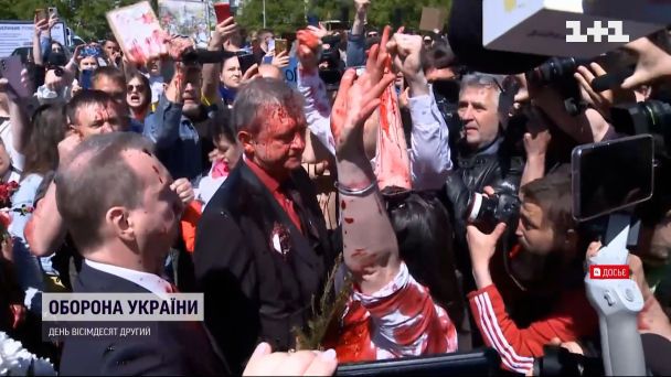 Акція у Варшаві і посол Росії