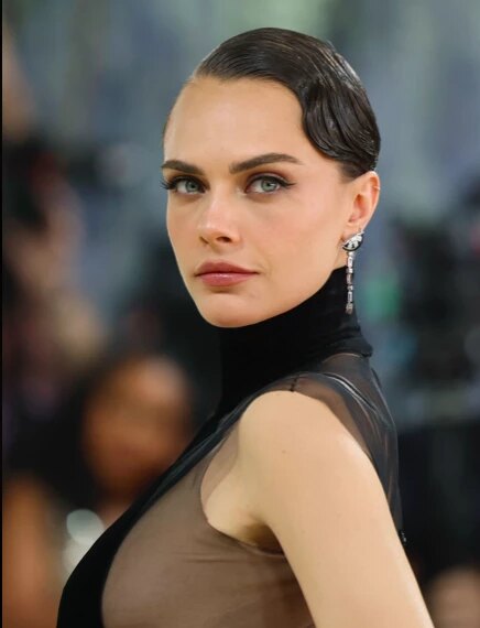 Найбільш вражаючі зачіски Met Gala 2026: від золотистих завитків до ефекту мокрого волосся для піксі-стрижки
