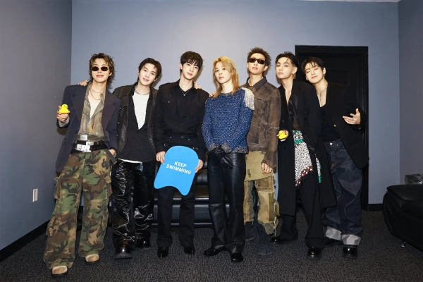 BTS вибороли звання “Артист року” на AMA, випередивши Тейлор Свіфт