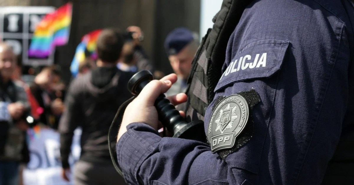 Що робити у випадку затримання за кордоном Що робити у випадку затримання за кордоном