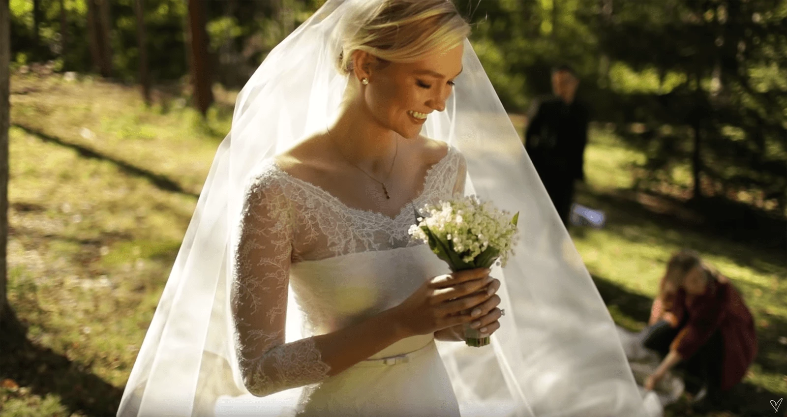 9 визначних весільних нарядів від Dior, що стали історичними8