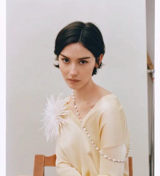 Нове натхнення Chanel: Грейсі Абрамс — обличчя парфуму Coco Mademoiselle Crush Absolu