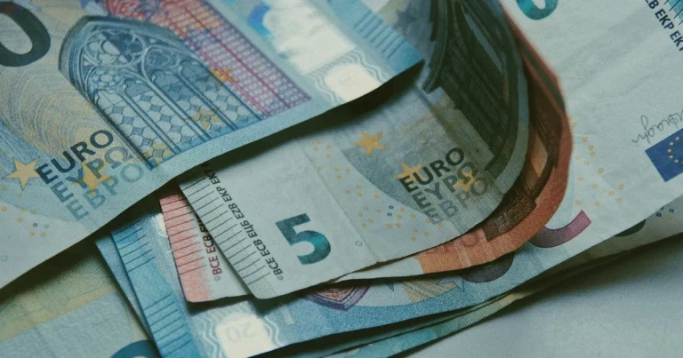 Українцям "загрожує" штраф у 2500 євро: біженка попередила співгромадян про неприємності в Німеччині 8