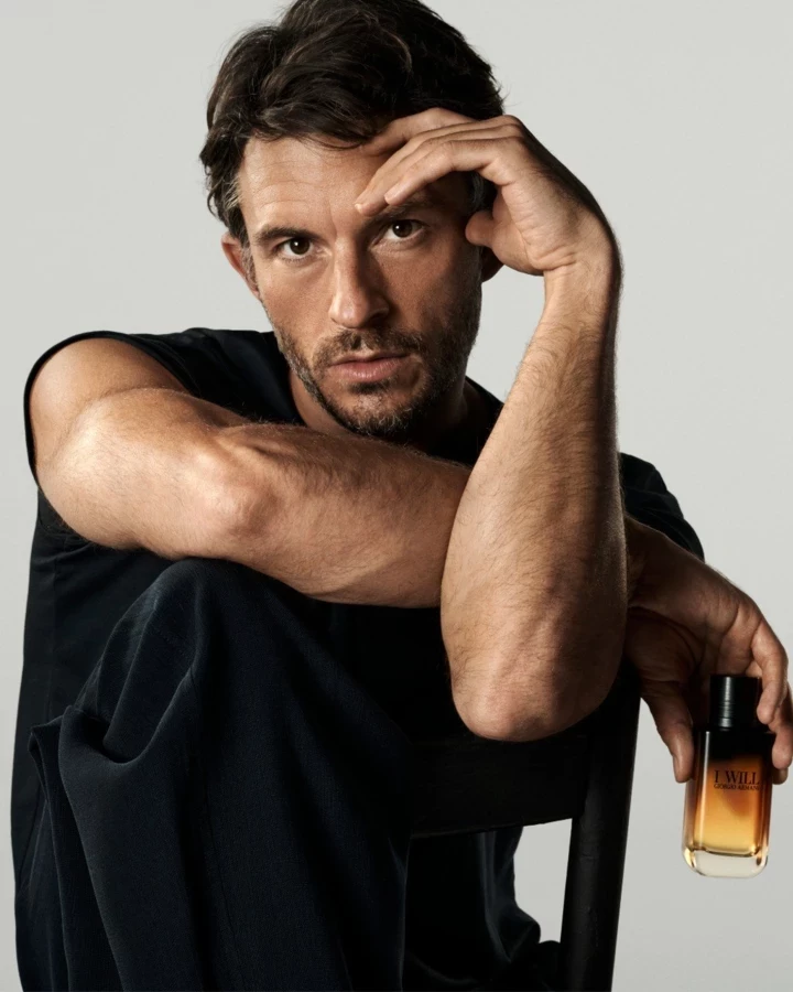 Джонатан Бейлі – обличчя нового парфуму від Giorgio Armani I Will0