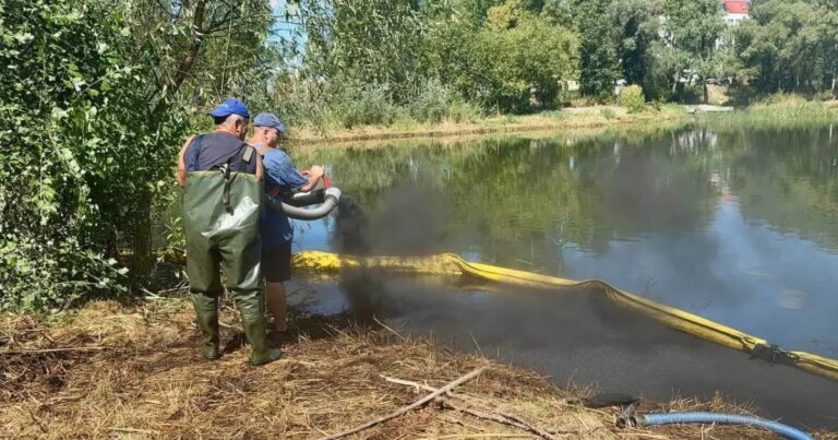 Озеро Кирилівське: зменшення обсягу нафтопродуктів після обстрілів у 33 рази 1
