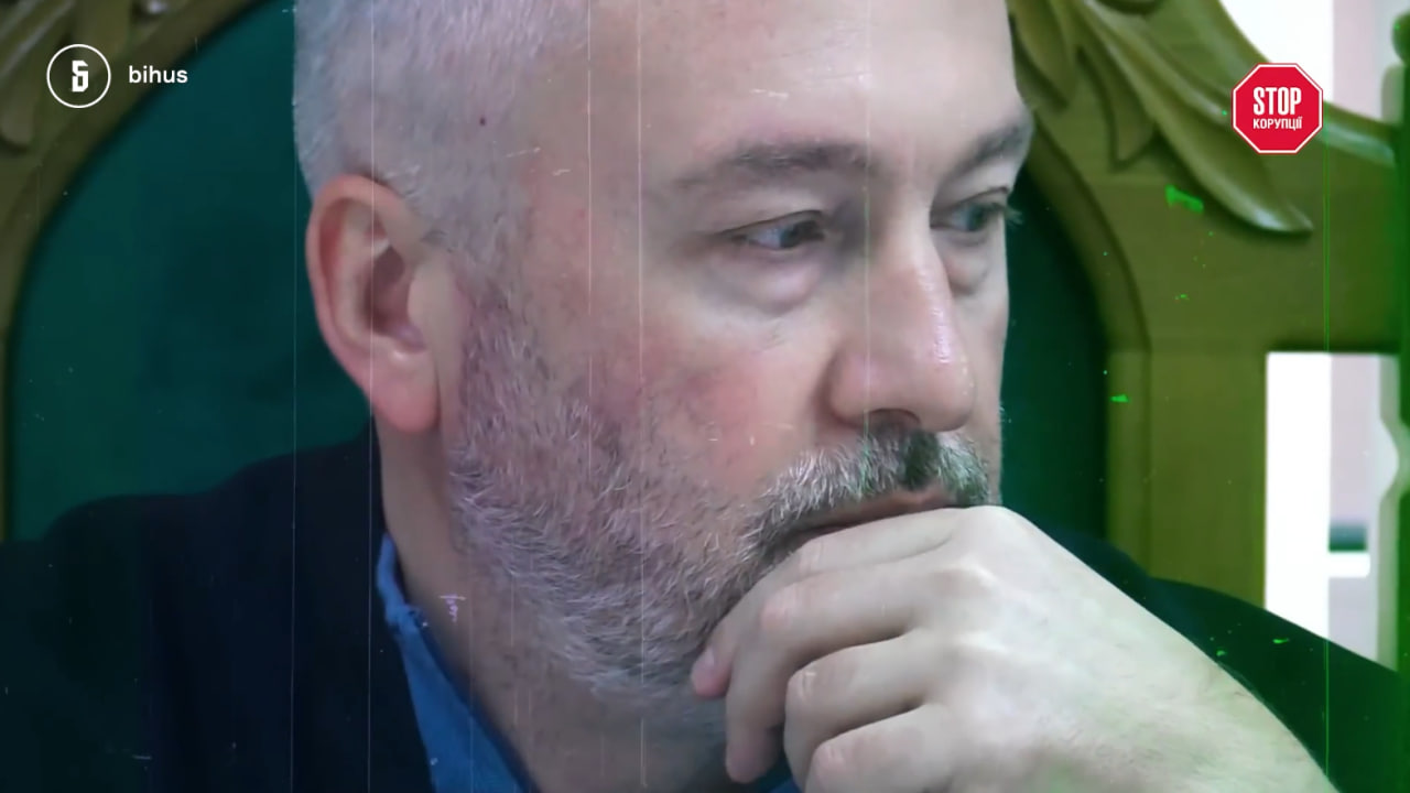 У родини голови Госпсуду Києва знайшовся будинок під Києвом, квартири на Печерську і новенький Prado У родини голови Госпсуду Києва знайшовся будинок під Києвом, квартири на Печерську і новенький Prado5