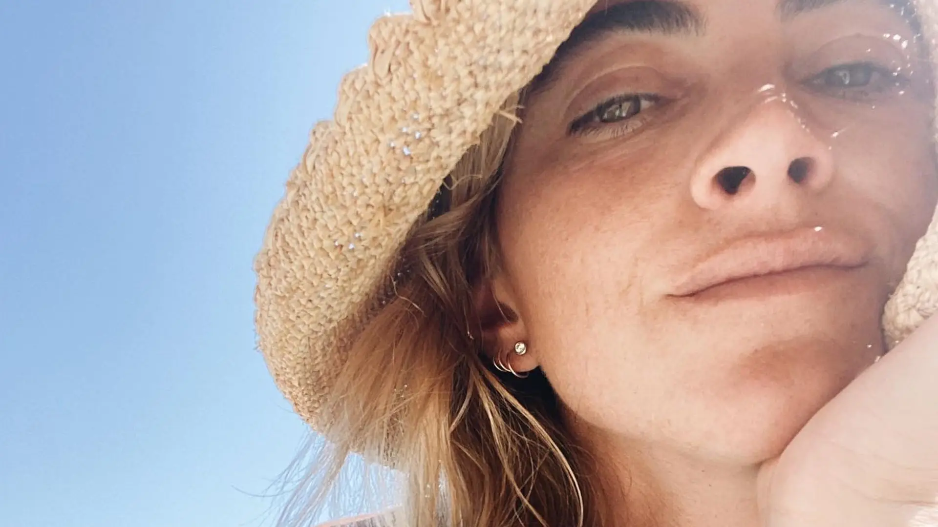 NCIS' Emily Wickersham looks ripped in tiny bikini for stunning poolside photos0
