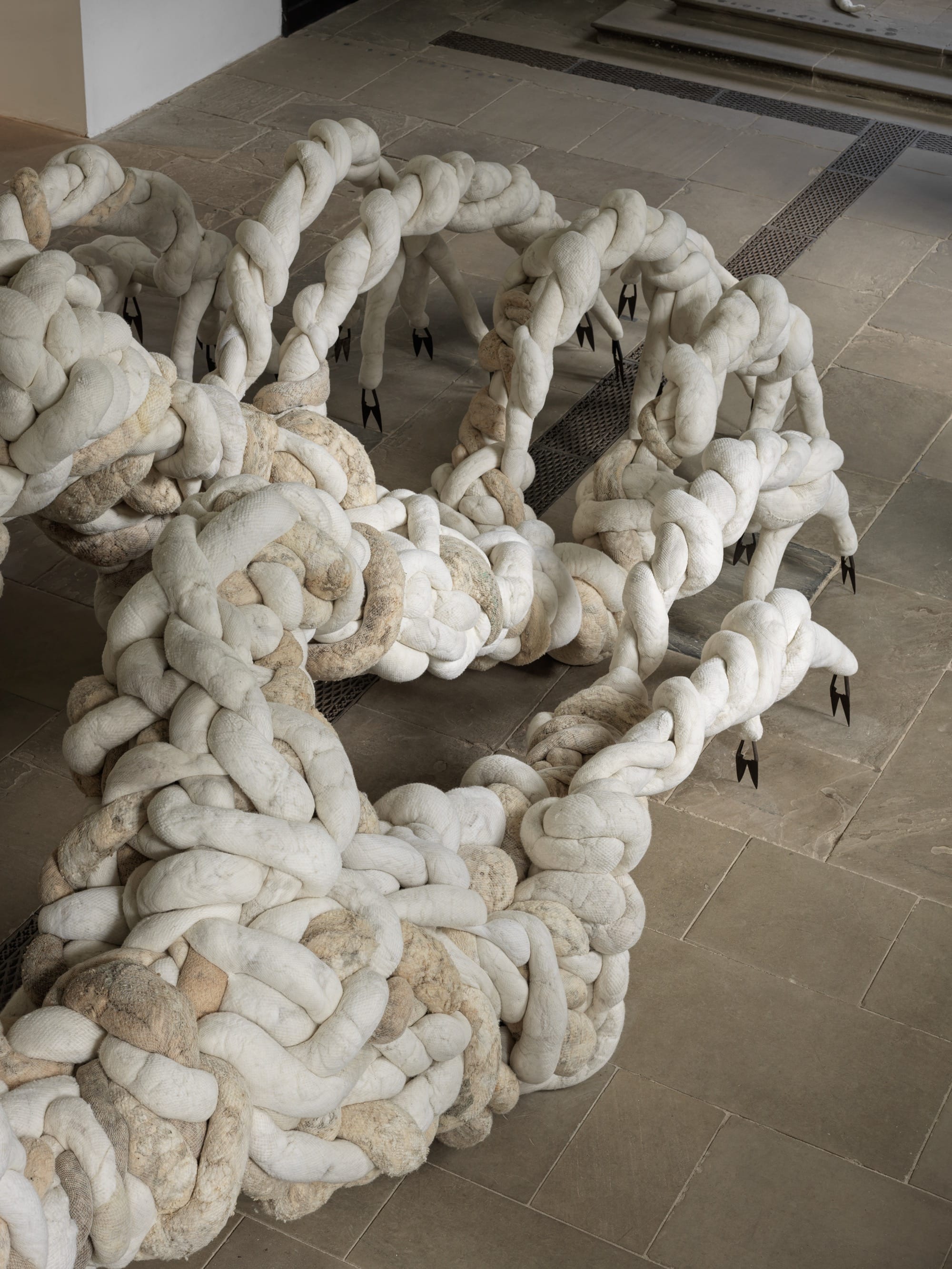 A Giant Wool Form by Nicola Turner Heaves and Skitters Through an 18th-Century Chapel2