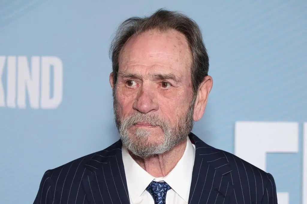 Tommy Lee Jones' transformation from '70s soap opera heartthrob to Oscar-winning actor as he turns 805