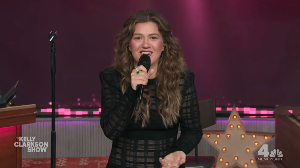 Kelly Clarkson's 12-word secret to getting through difficult times1