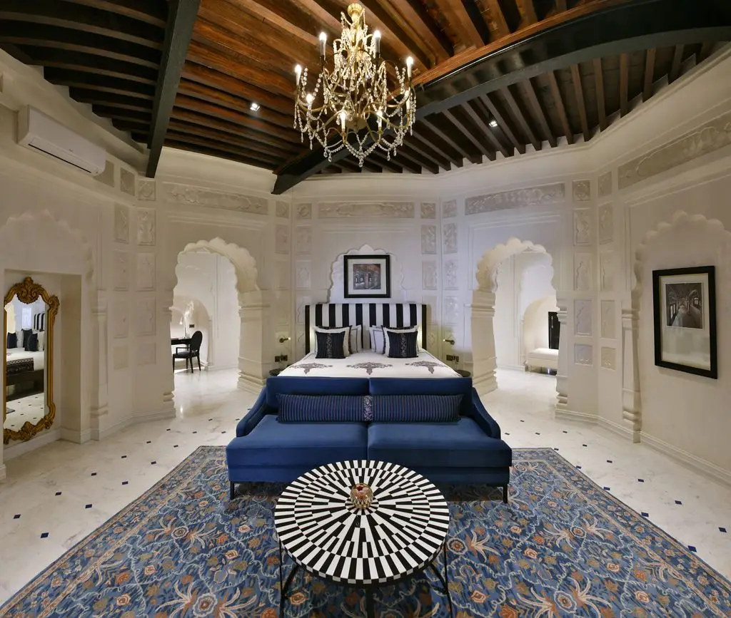 I stayed in an 18th-century palace in India and left feeling like royalty3