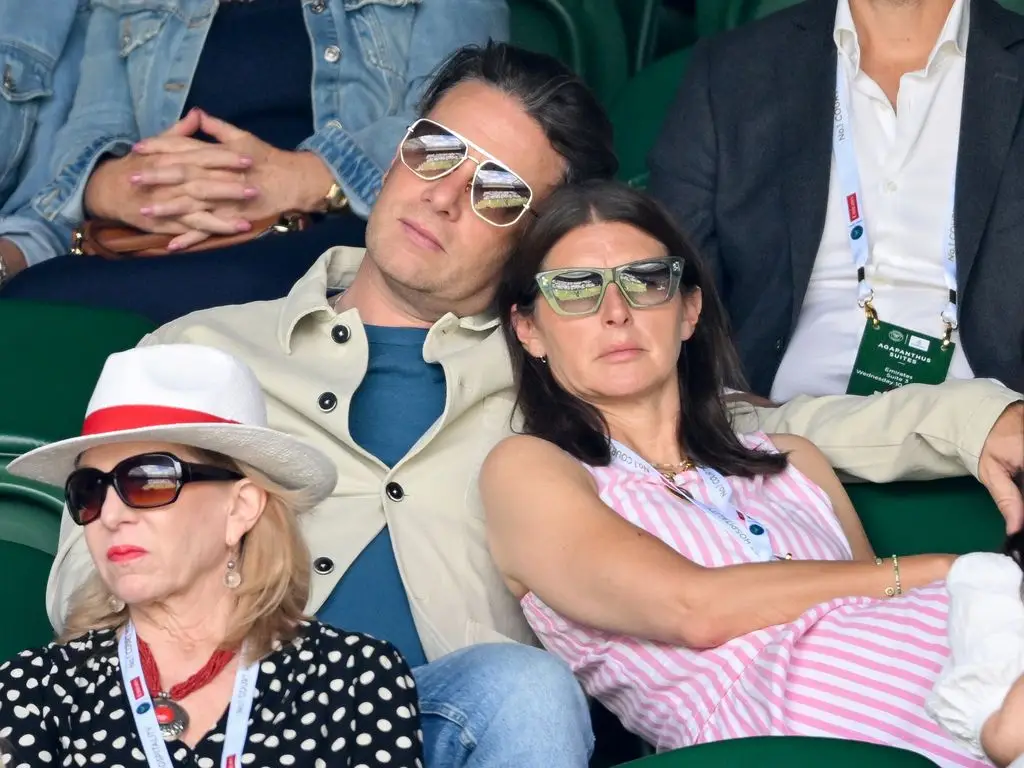 Jamie and Jools Oliver look unrecognisable in incredible throwback from first holiday2