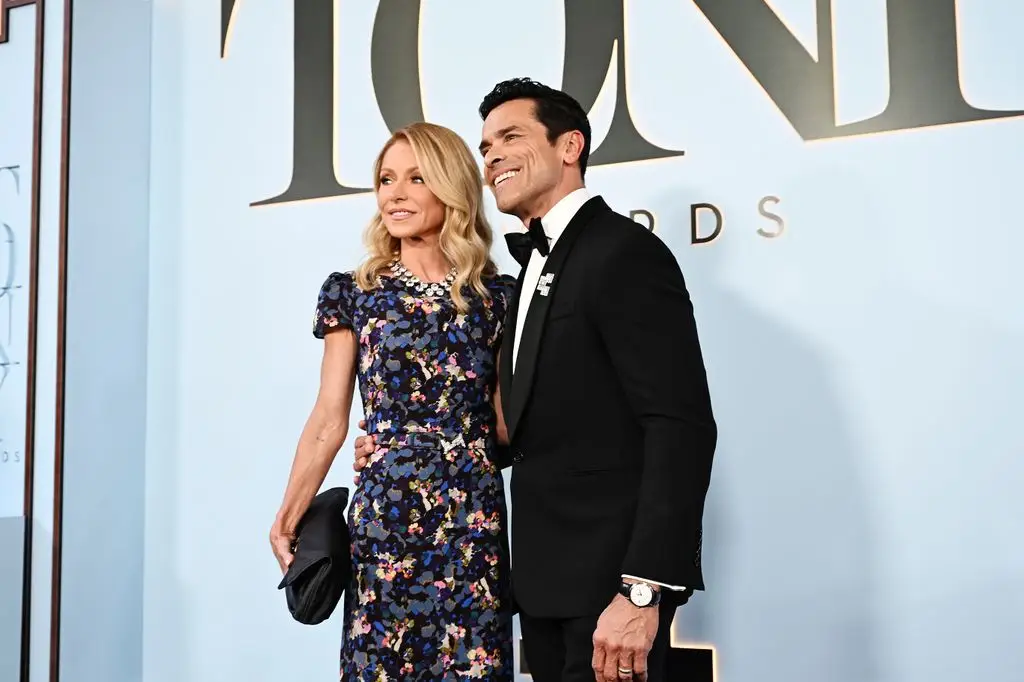 Kelly Ripa and Mark Consuelos discuss future of their marriage: 'I actually think that's where it ends'4