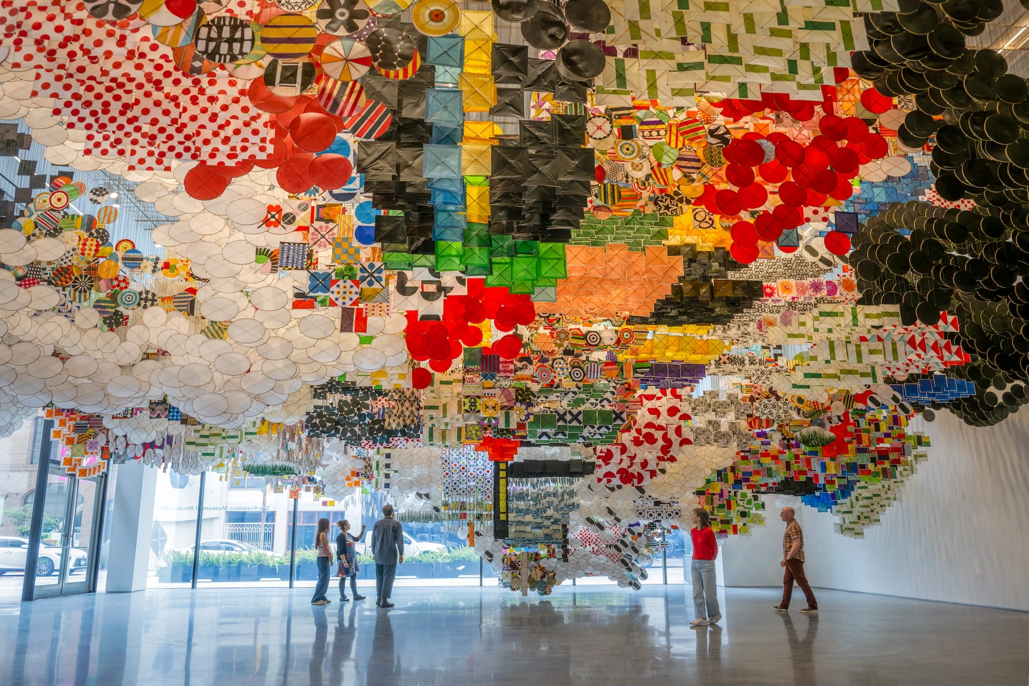 75,000 Patterned Paper Kites Cascade in Jacob Hashimoto's Largest-Ever Installation0