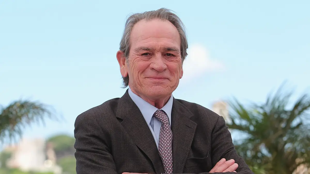 Tommy Lee Jones' transformation from '70s soap opera heartthrob to Oscar-winning actor as he turns 800