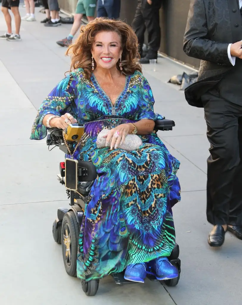 Dramatic before and after photos that show off Abby Lee Miller's 127lb weight loss - as Dance Moms star turns 617