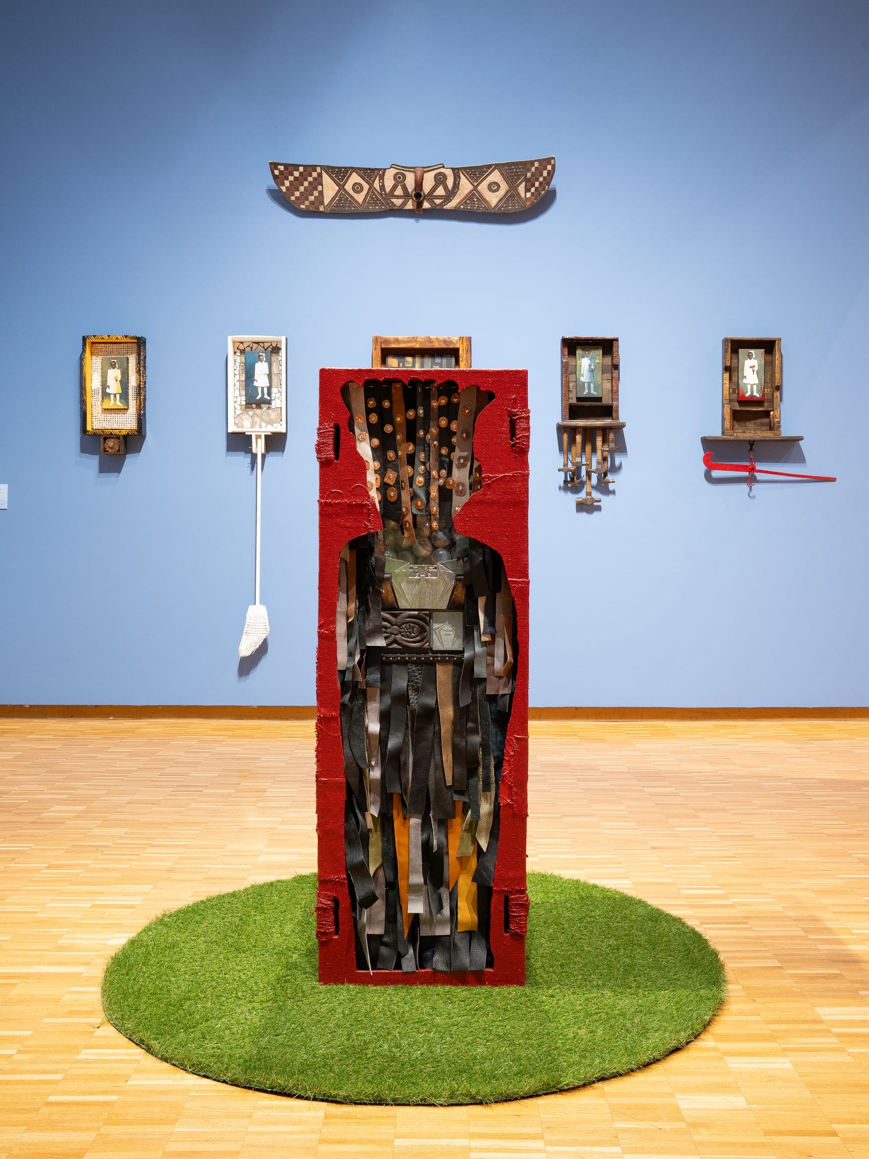Through Carved Wooden Assemblages, Daniel Minter Communes with the Spiritual0