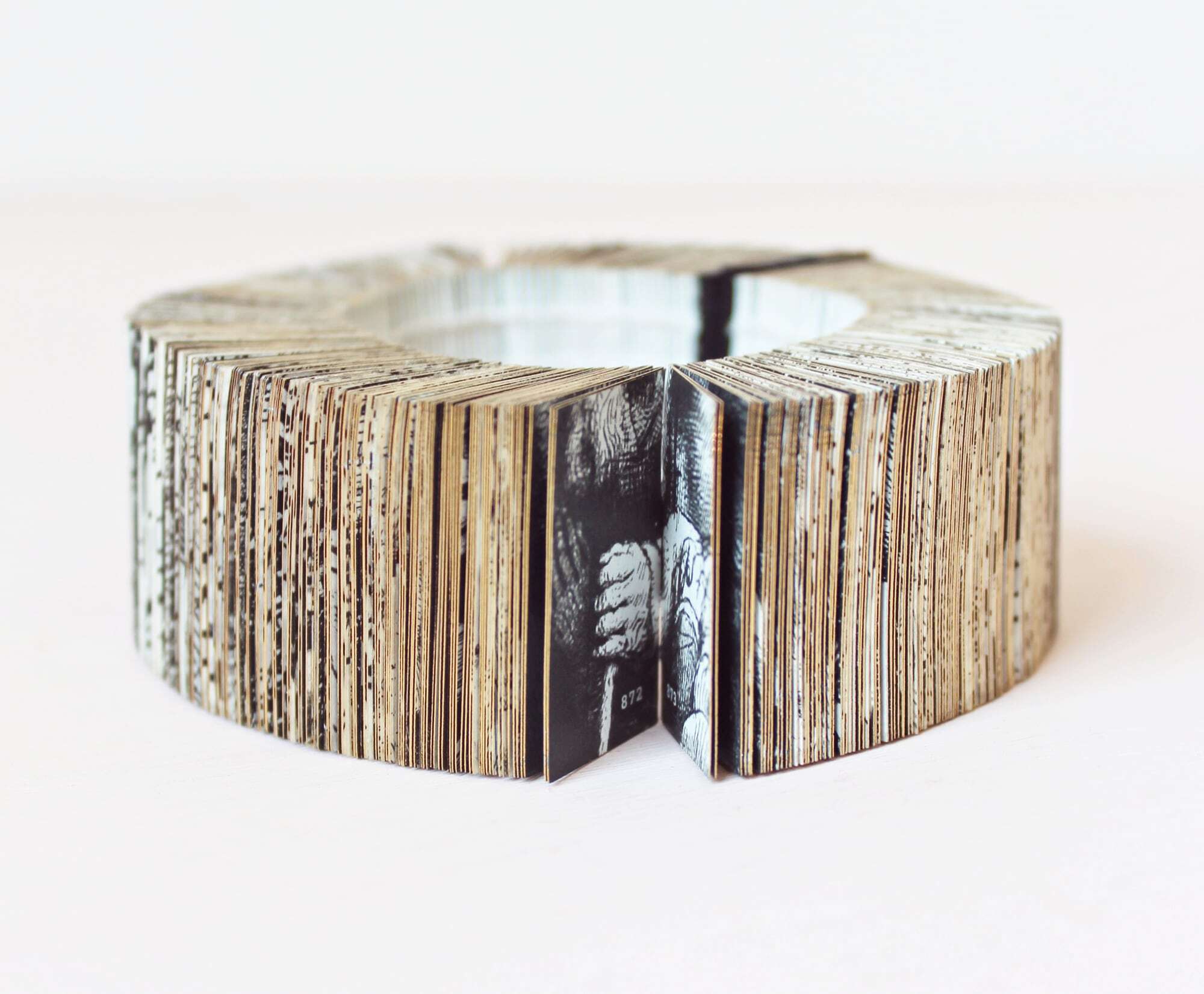 1,400 Pages of Rembrandt's Hand Drawings Fill a Wearable Book Bracelet2