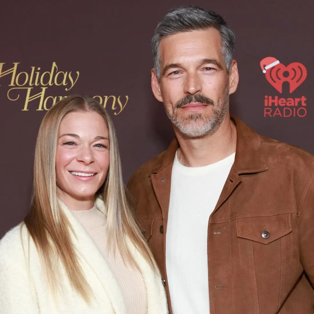 LeAnn Rimes stuns in a bikini in hot tub with husband in gorgeous backyard of Nashville 'sanctuary'5
