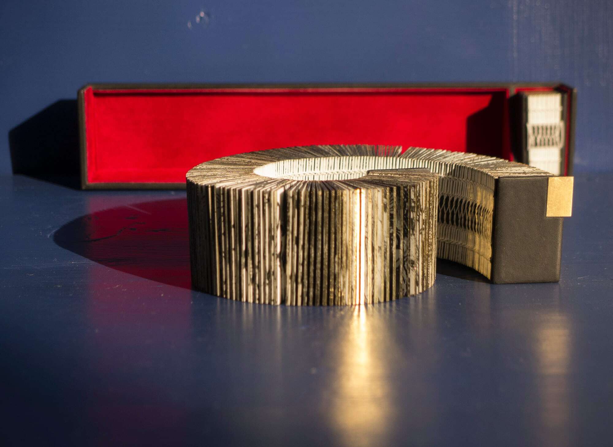 1,400 Pages of Rembrandt's Hand Drawings Fill a Wearable Book Bracelet4