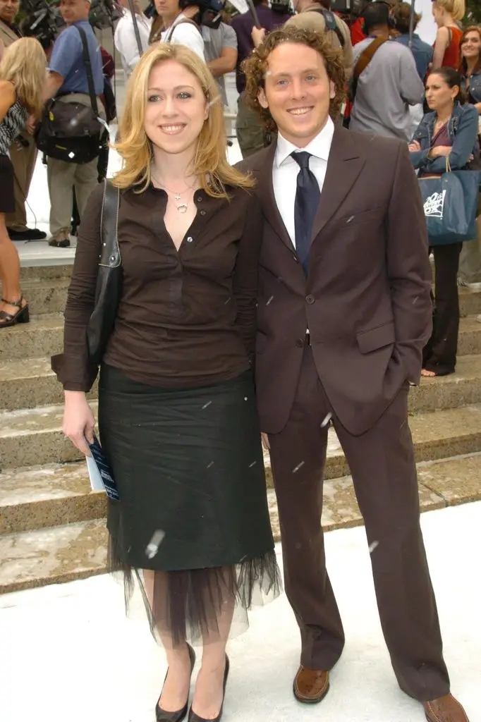 Inside former First Daughter Chelsea Clinton's stunning appearance transformation over the years4