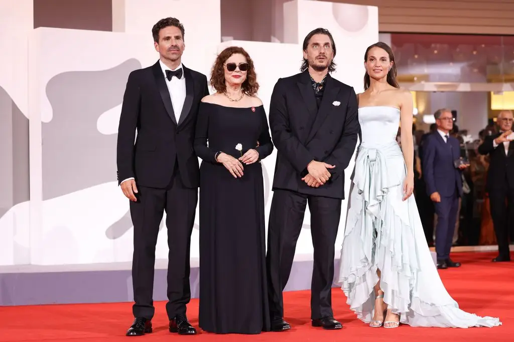 Alicia Vikander stuns in blue ruffled gown in rare appearance with husband Michael Fassbender3