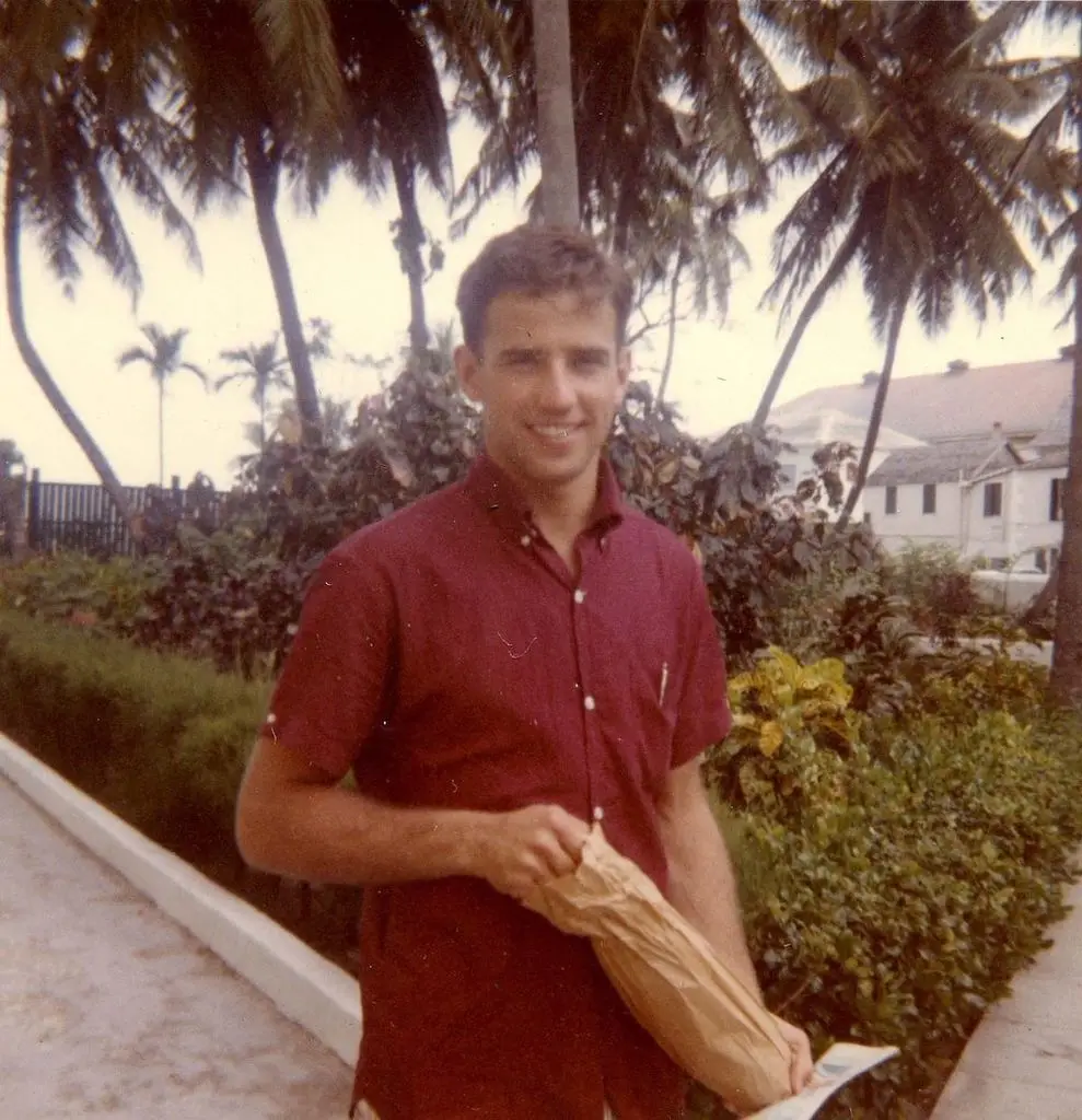 Unrecognizable Joe Biden looks like a young Tom Cruise in handsome throwback from his 20s1