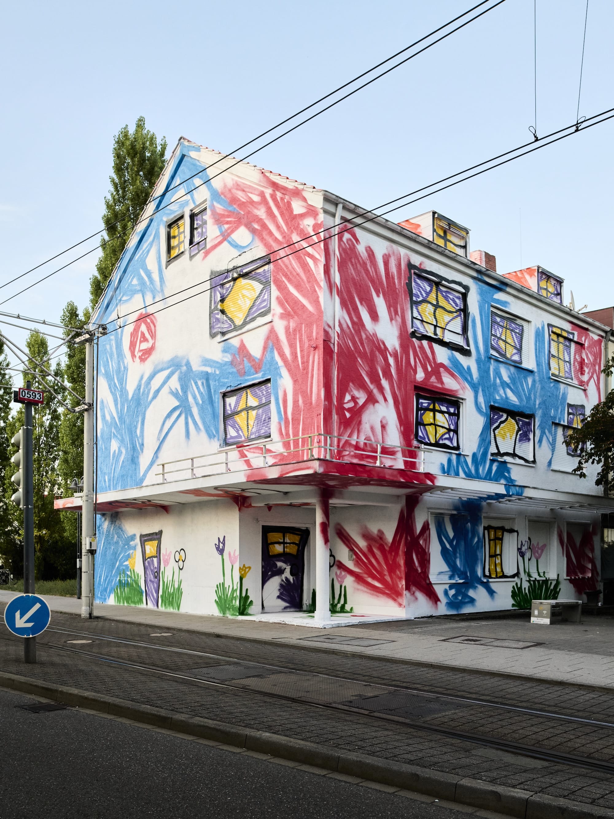 Could a Kid Do It? The Wa Transforms Buildings into Childlike Drawings9