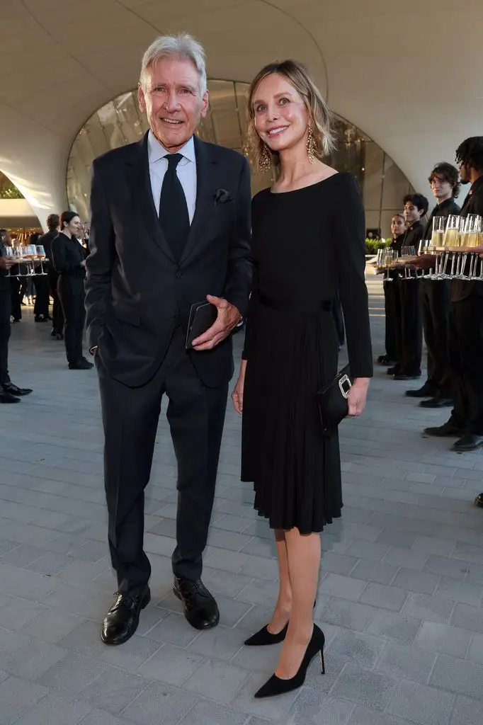 Harrison Ford and Calista Flockhart are the picture-perfect couple on star-studded date night2