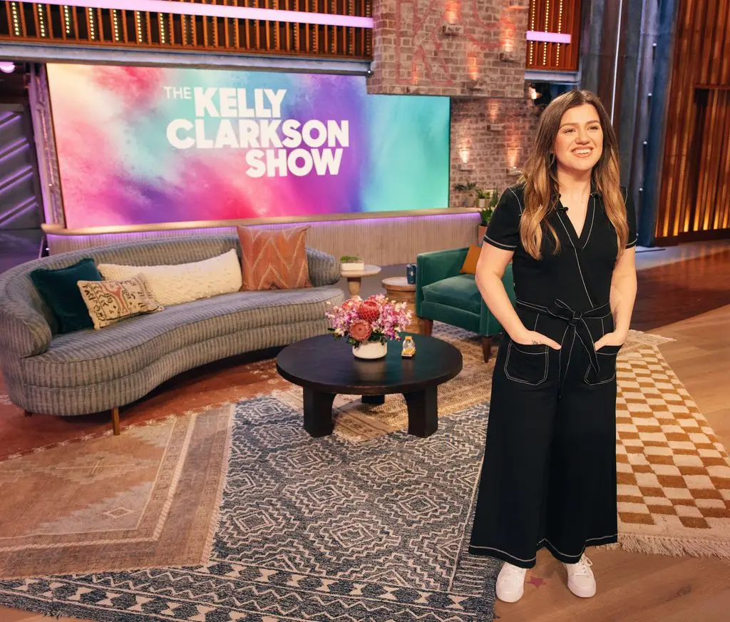 Kelly Clarkson's 12-word secret to getting through difficult times2