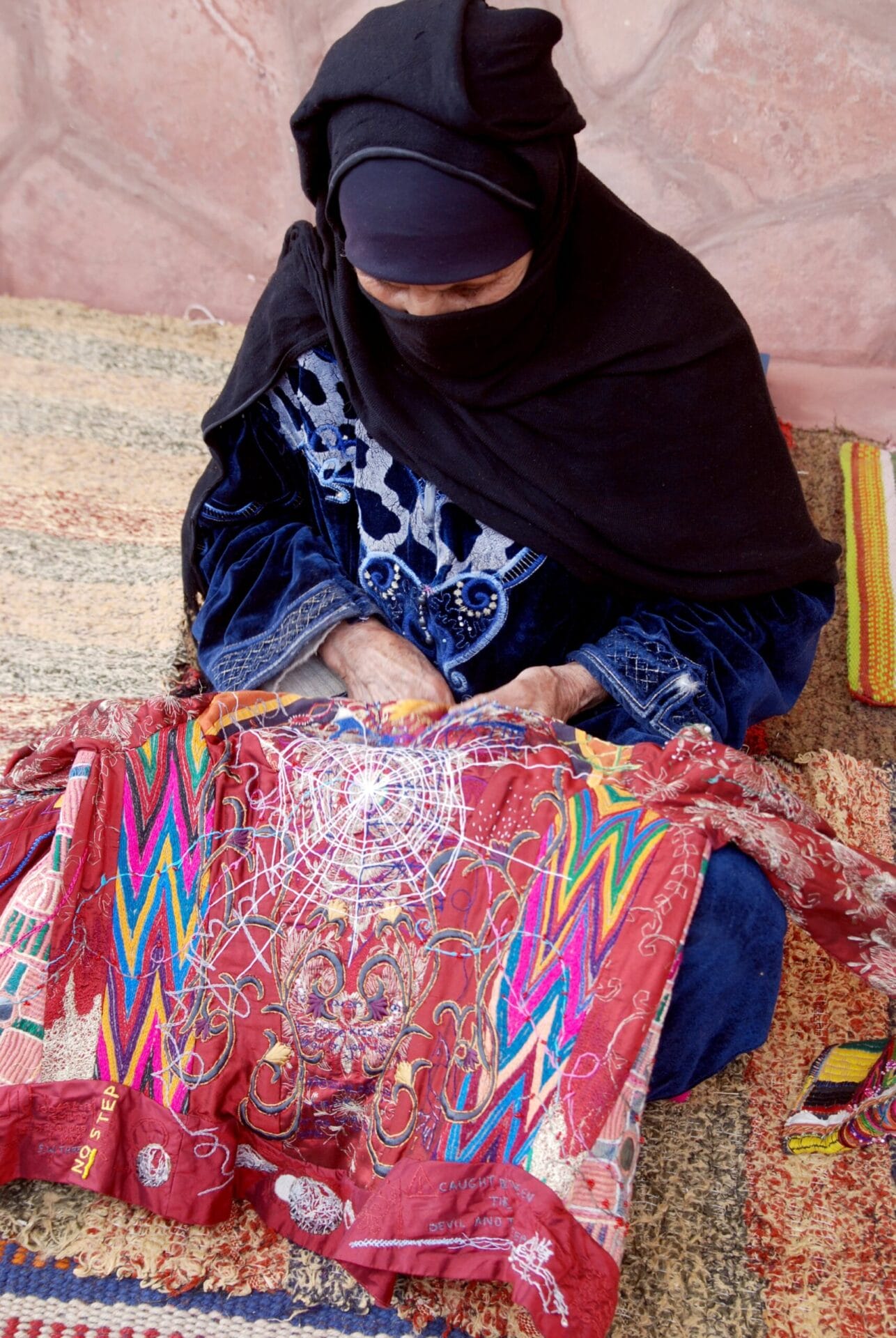 380 Artists, 51 Countries, 14 Years: A Community Embroidery Project Connects Women Around the Globe4