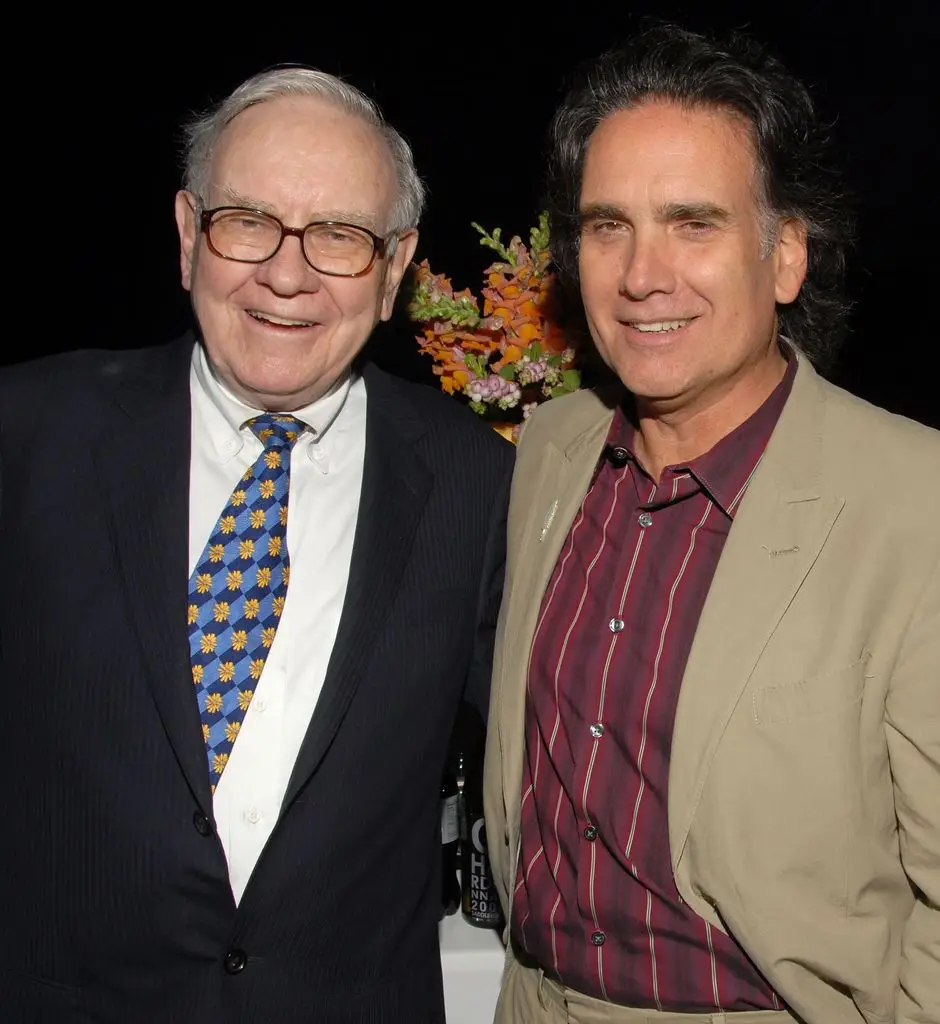 Meet Warren Buffett's 3 children: from Emmy-winning star to son taking over the family business4