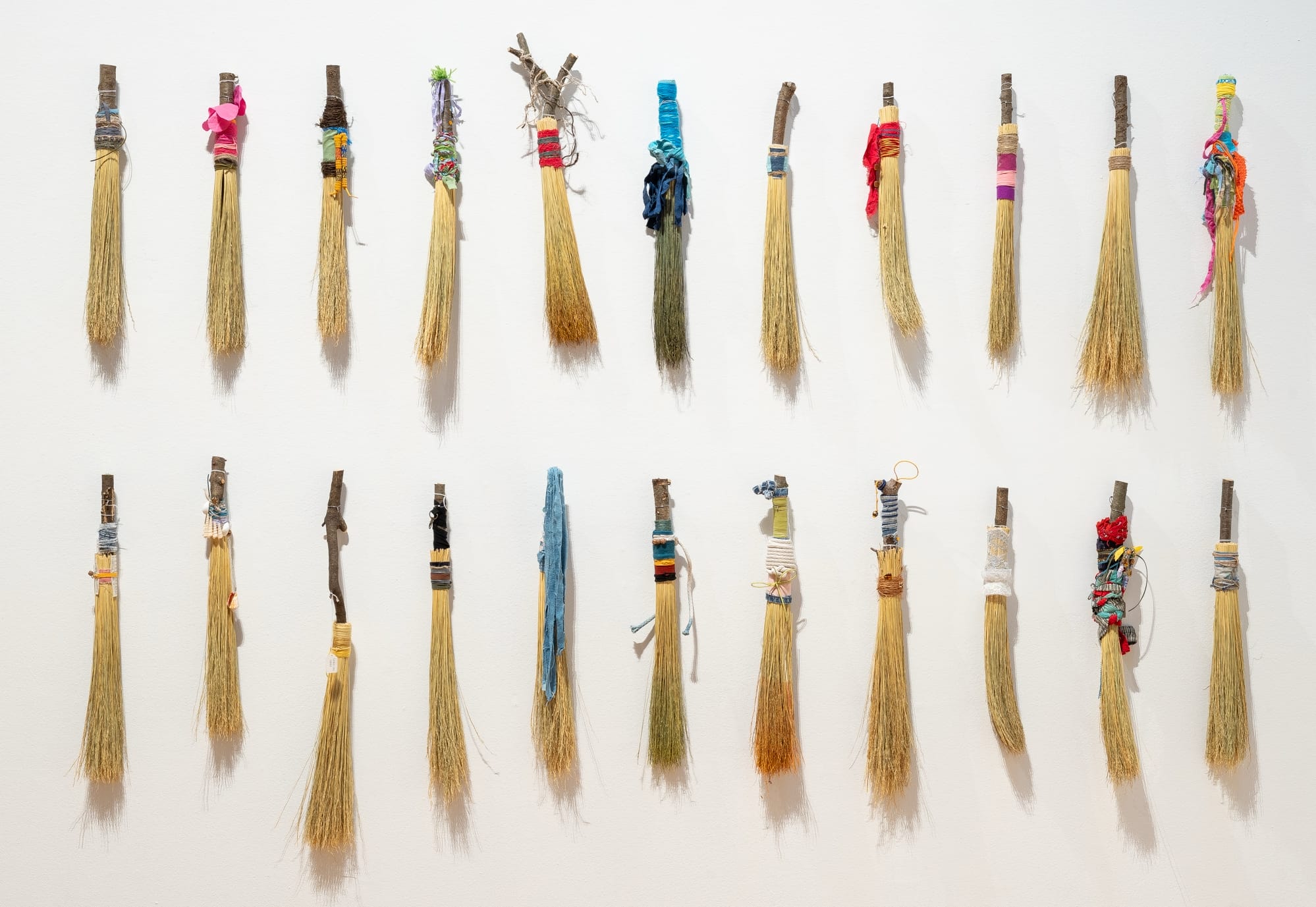 Through Carved Wooden Assemblages, Daniel Minter Communes with the Spiritual5