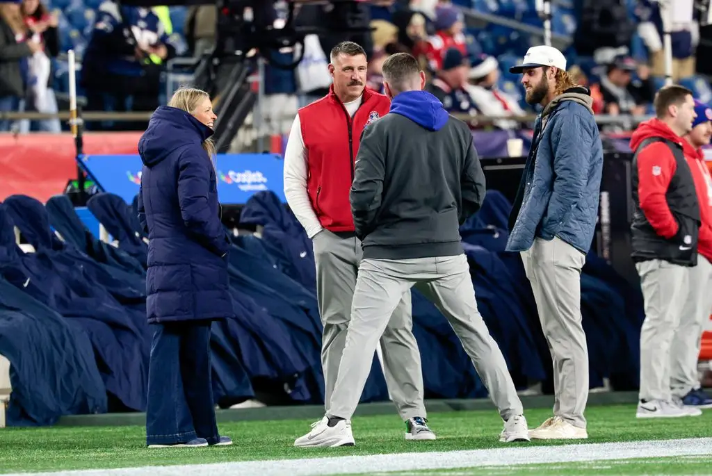 Meet New England Patriots' coach Mike Vrabel's wife of 26 years and their two sons1
