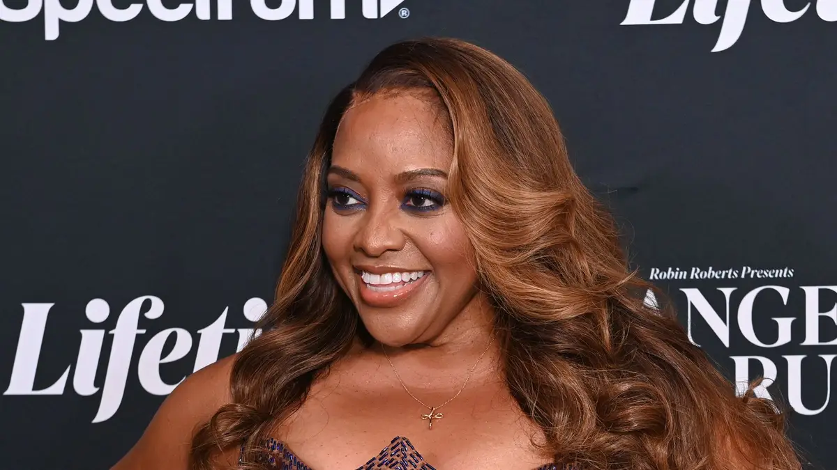 Sherri Shepherd showcases svelte figure in strapless gown following 50-lb weight loss journey0