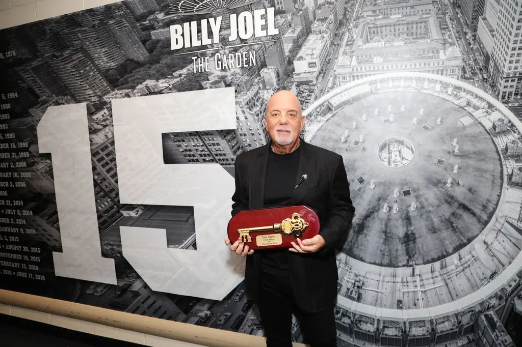 Billy Joel shares 'difficult' message after brain surgery revelation3