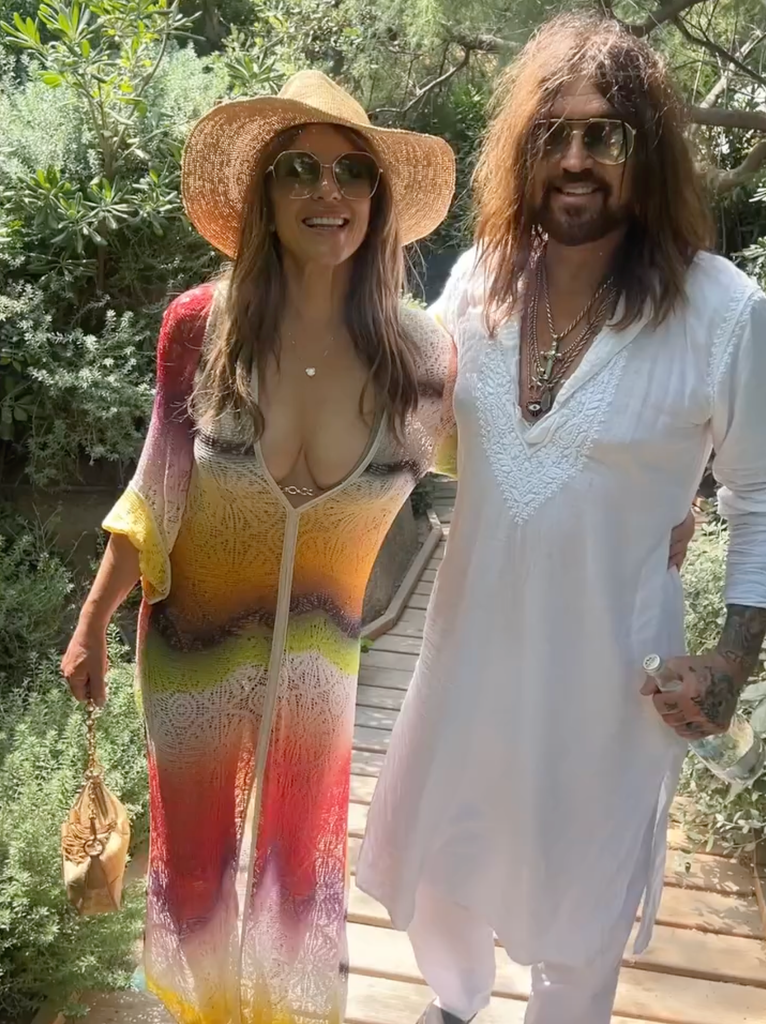 Elizabeth Hurley, 61, turns heads in tiny string bikini as she showcases enviable figure4