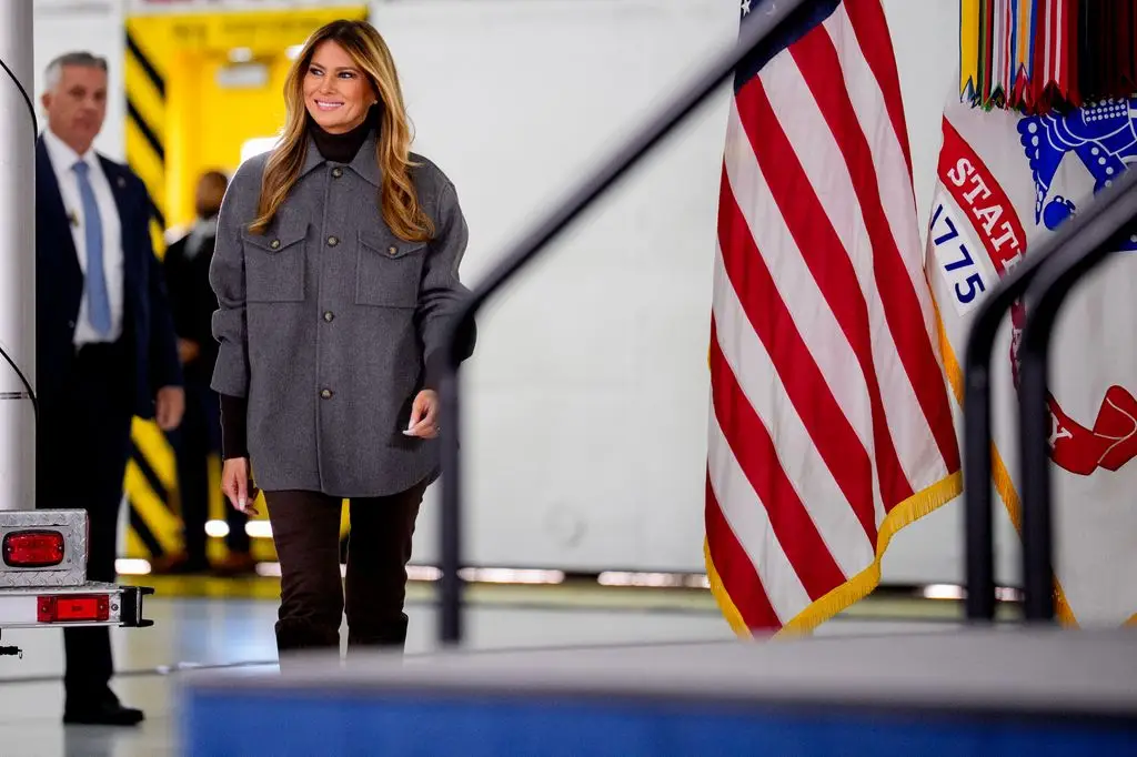 Melania Trump looks truly unrecognizable in teenage modeling photos - 11 years before she met Donald3
