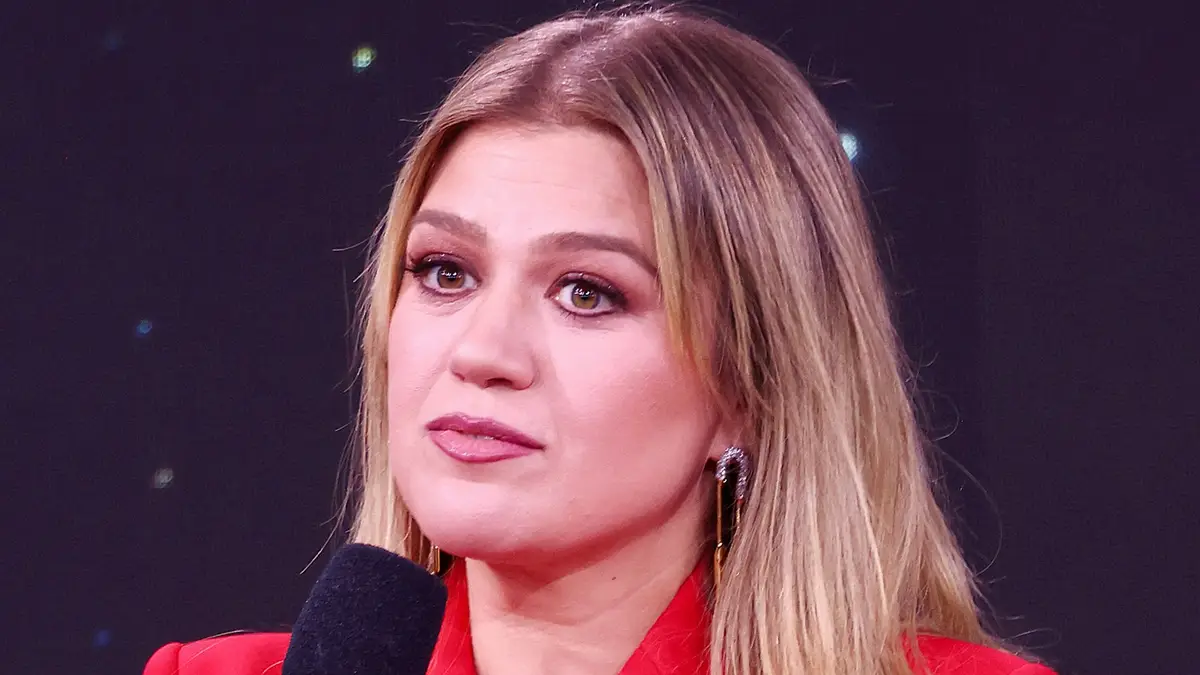 Kelly Clarkson's 12-word secret to getting through difficult times0