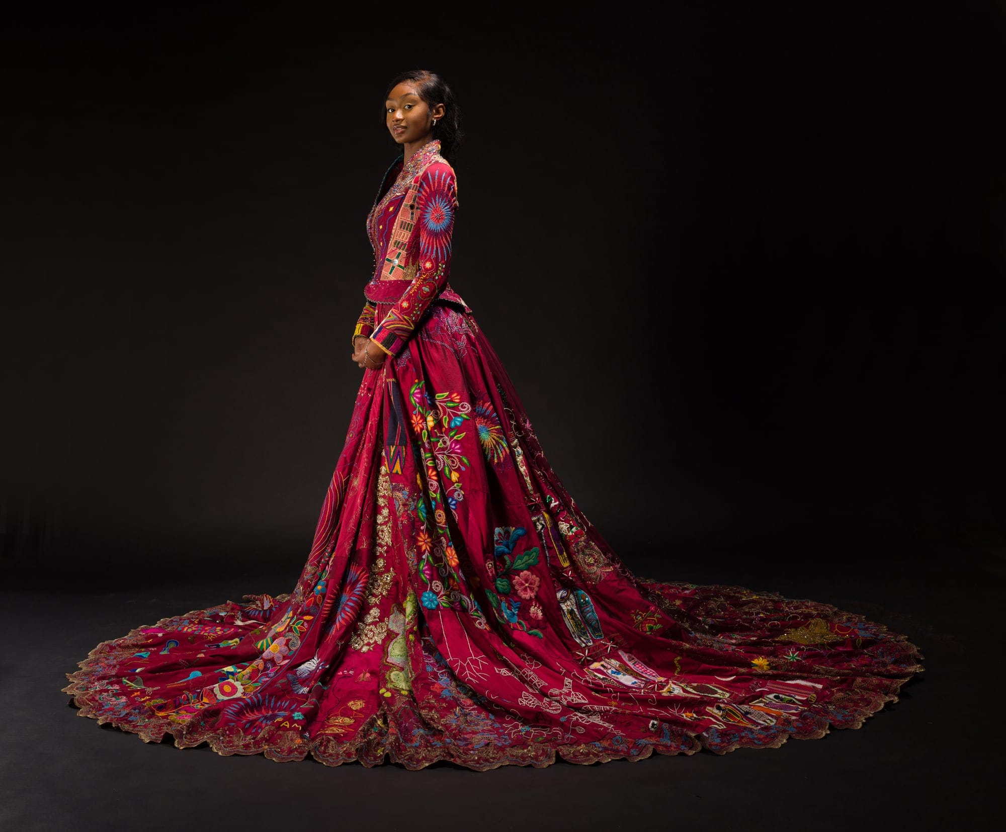 380 Artists, 51 Countries, 14 Years: A Community Embroidery Project Connects Women Around the Globe0