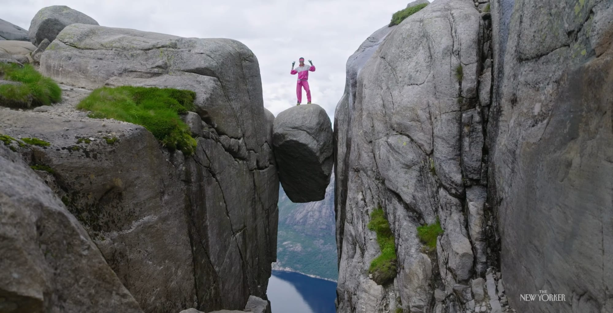 Please No Photos! A Short Film Focuses on Tourists' Obsession with Capturing the Moment0
