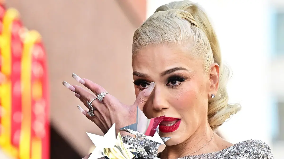 Gwen Stefani shares heartbreaking family news as she mourns devastating loss0