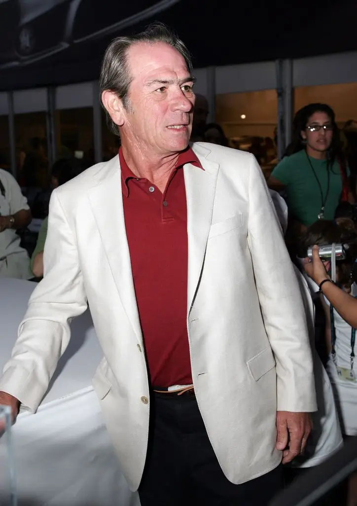 Tommy Lee Jones' transformation from '70s soap opera heartthrob to Oscar-winning actor as he turns 804