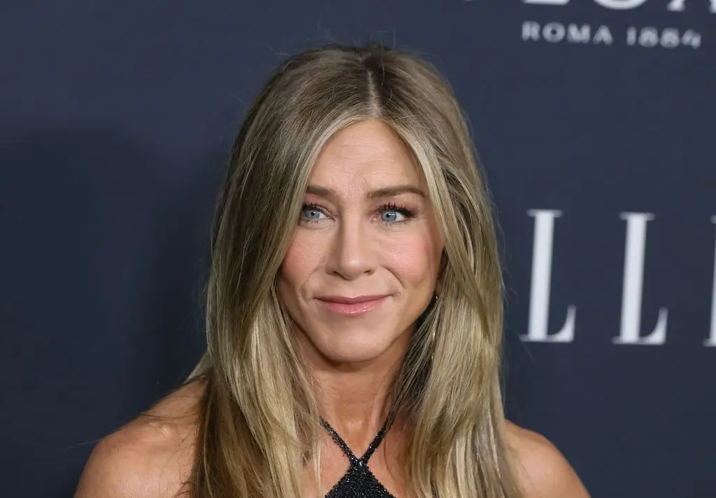 Jim Curtis reveals details of surprisingly simple routine at Jennifer Aniston's $21 million mansion4