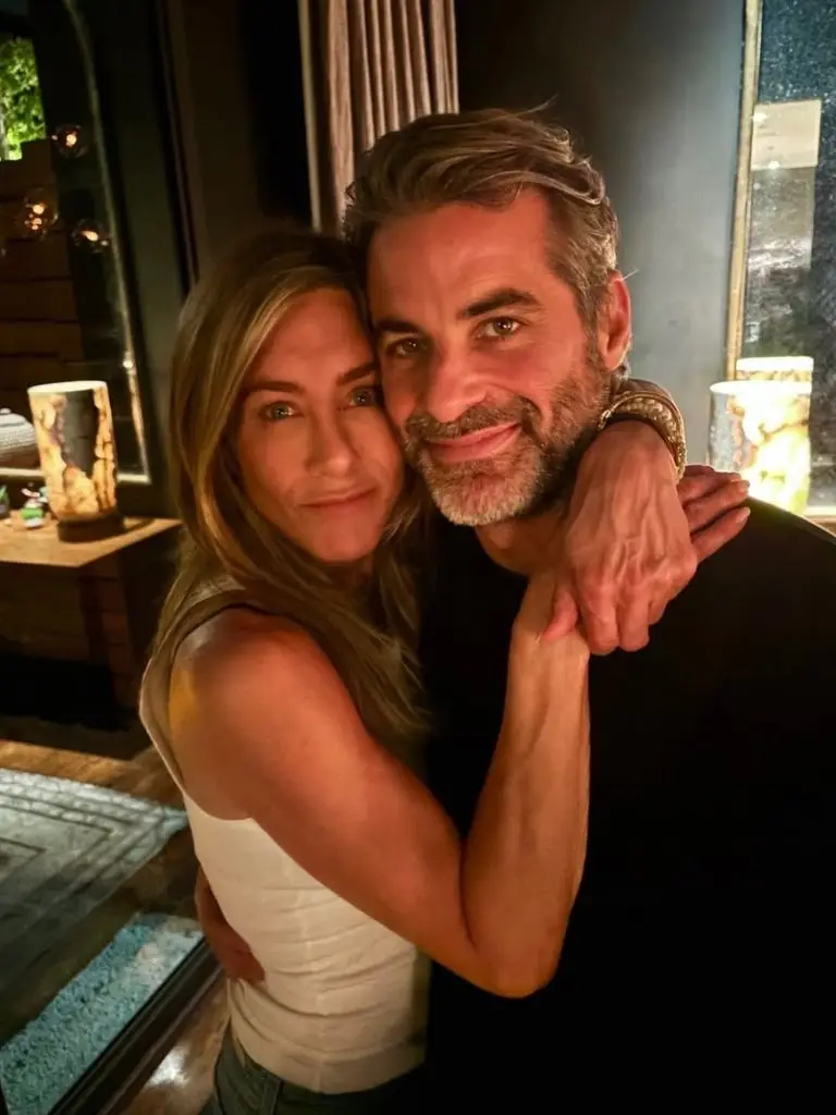 Jennifer Aniston's boyfriend Jim Curtis opens up in detail about how they actually first met1