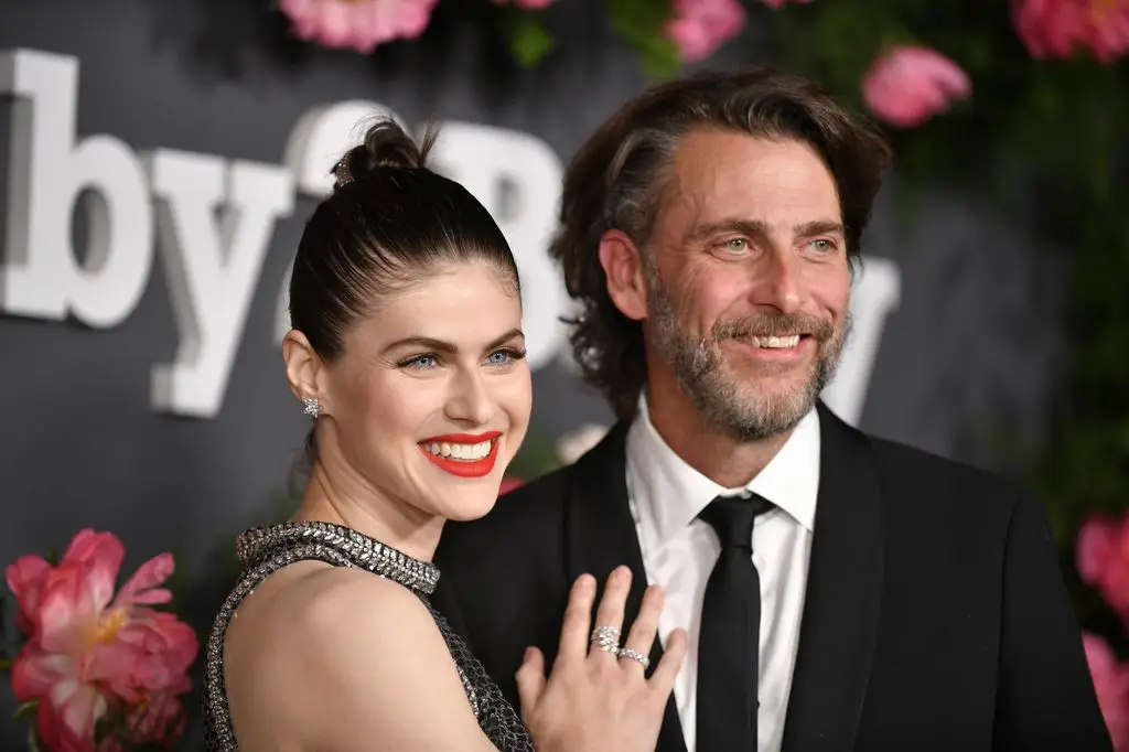 Baywatch's Alexandra Daddario is a 'natural beauty' in stunning bikini-clad vacation photos4
