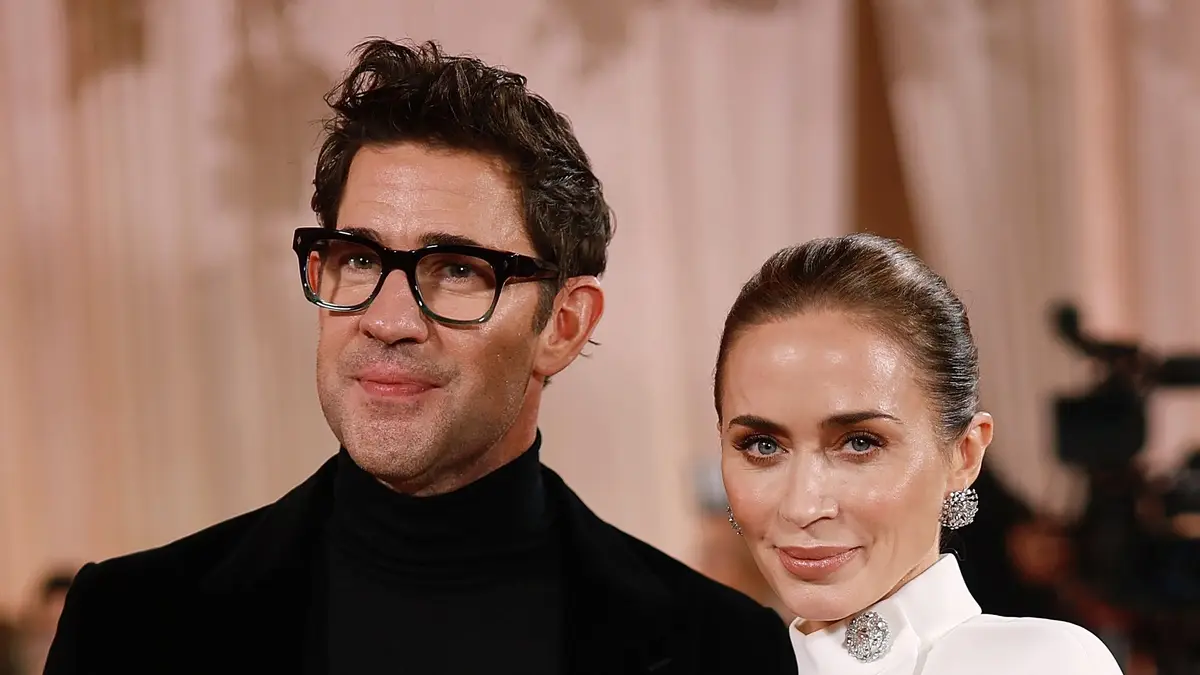 Emily Blunt's pre-teen daughters are her mini-mes in rare photos from annual family trip0