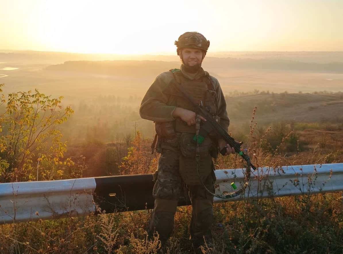 «Залізо майже не змінилося з 2022-го — все вирішує софт» — Архей, командир взводу РЕБ в «Азові», про еволюцію частот, детекцію й подавлення2