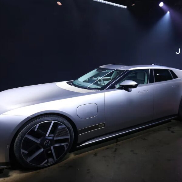 Jaguar випустив електромобіль: як сприйняли його ціну та технічних мільйонерів