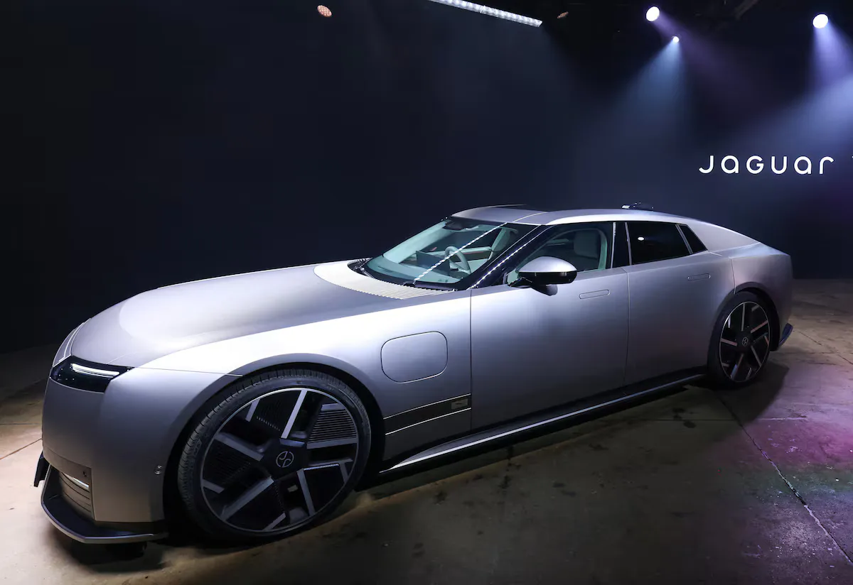 Jaguar випустив електромобіль: як сприйняли його ціну та технічних мільйонерів